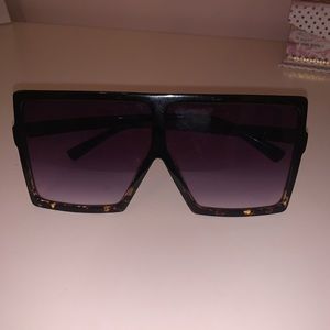 Oversized Square sunglasses never been worn